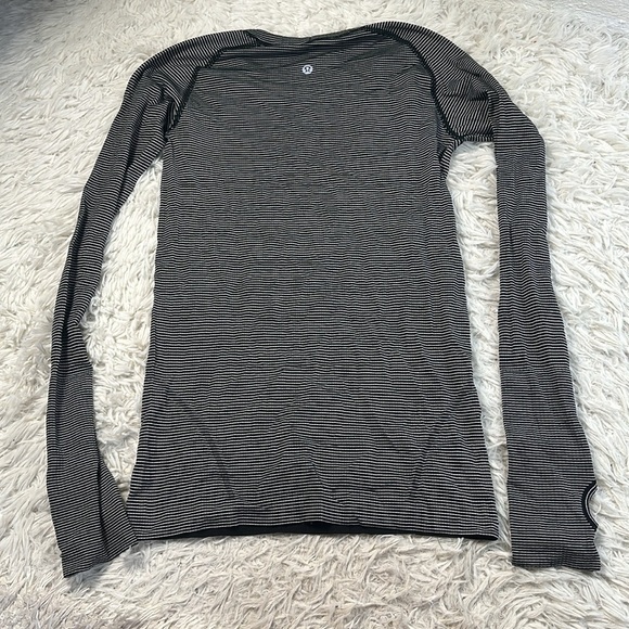 Lululemon Swiftly Tech Long Sleeve Crew Tempo Stripe Black White - Picture 4 of 5
